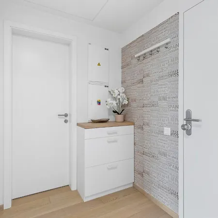 Apartment Luxury Sky Park - Panoramic Castle Views *