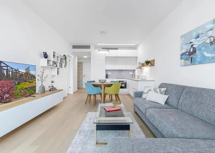 Luxury Sky Park - Panoramic Castle Views Apartament Bratislava