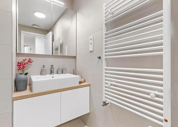 Luxury Sky Park - Panoramic Castle Views * Pozsony