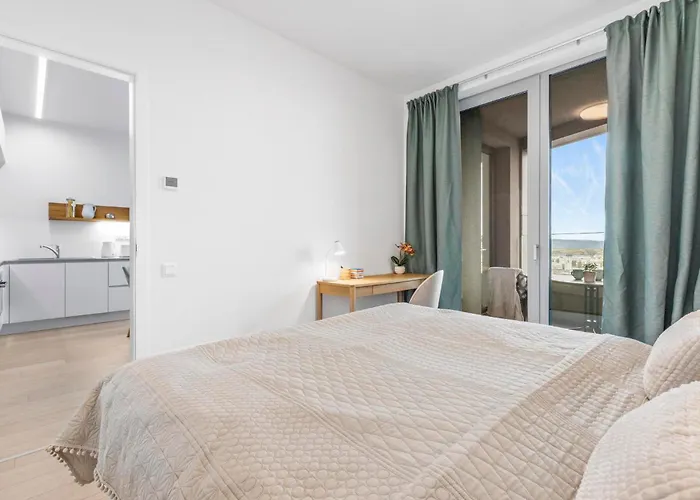 Luxury Sky Park - Panoramic Castle Views