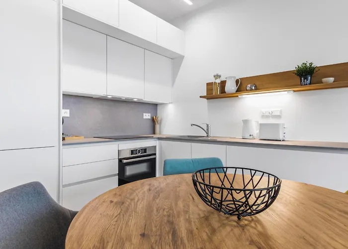 Apartament Luxury Sky Park - Panoramic Castle Views *