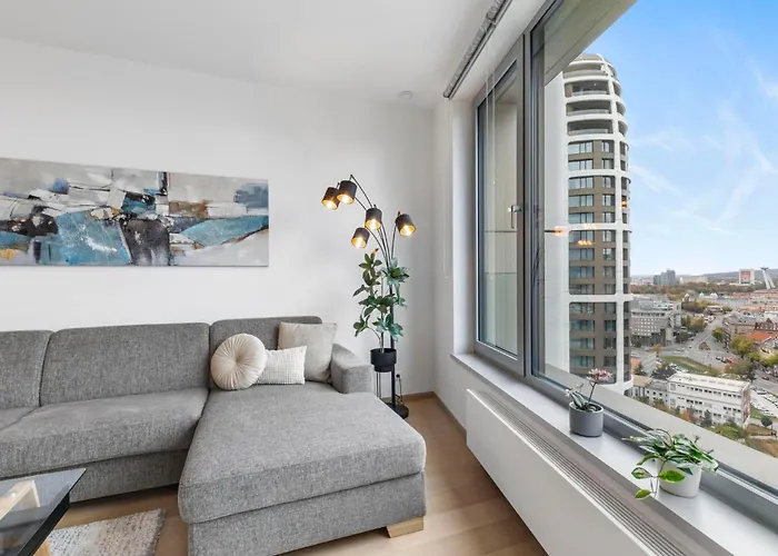 Luxury Sky Park - Panoramic Castle Views *