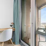 Luxury Sky Park - Panoramic Castle Views *